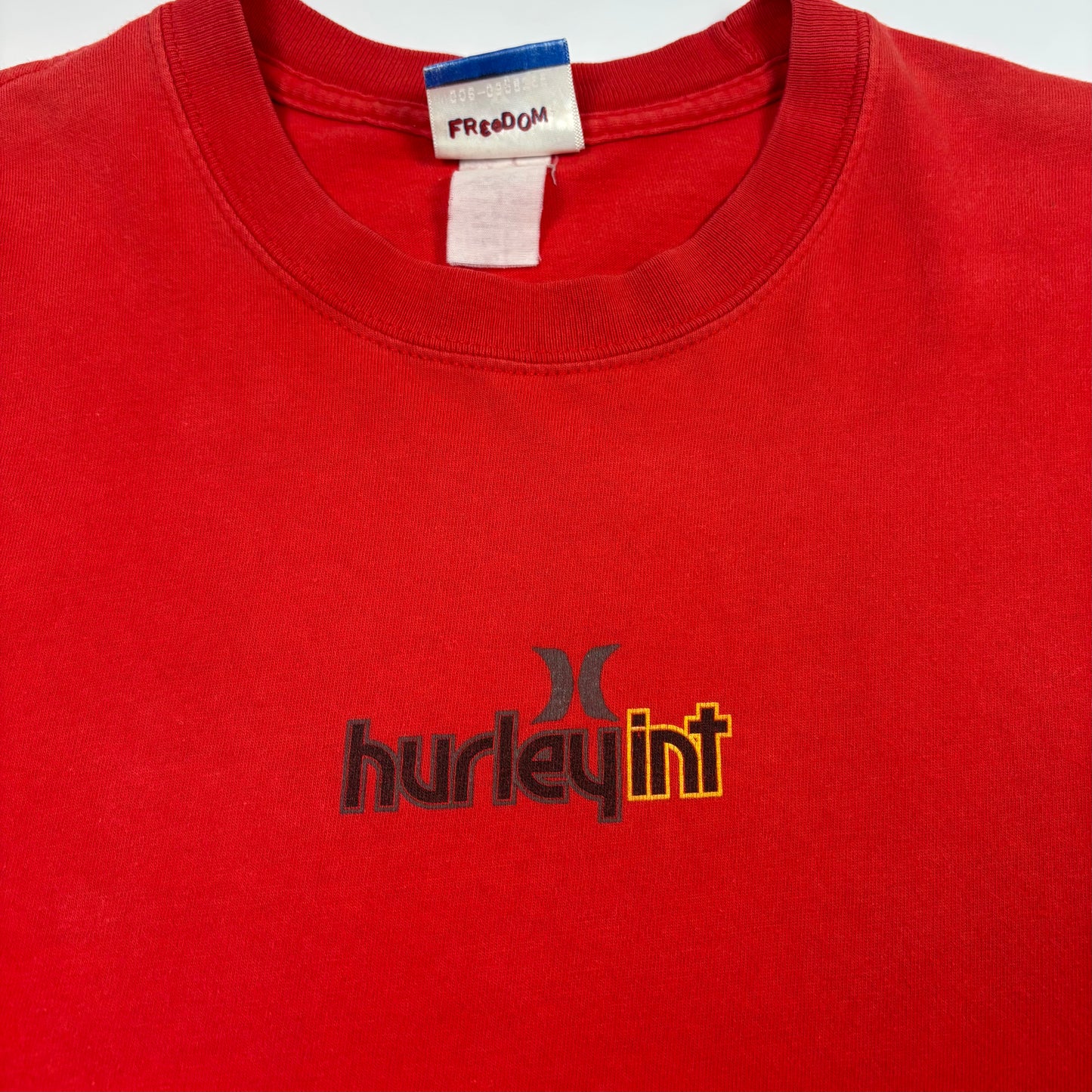 Y2K Hurley T-shirt (M)